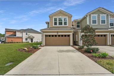 Main picture of 366 Paradas Pl