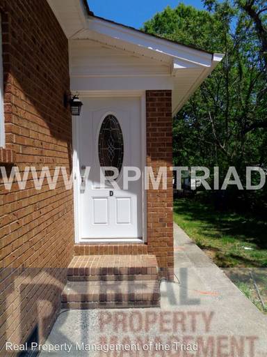 Main picture of 1232 Martin Luther King Jr Blvd