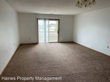 Main picture of 920 Chalet Dr