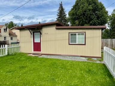 Main picture of 1015 W 54th Ave