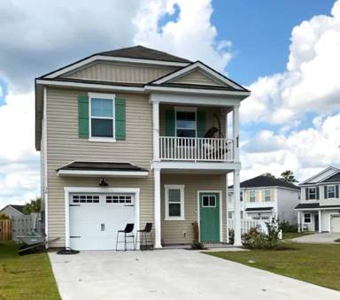 Main picture of 36 Pomona Cir