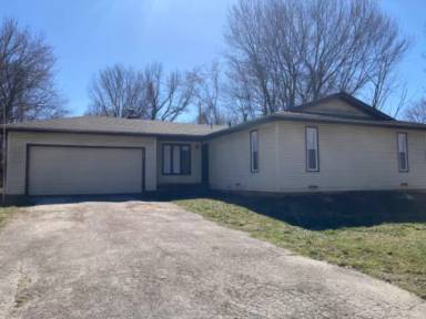 Main picture of 3160 W Winchester Rd