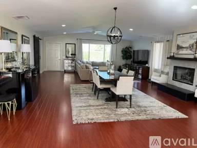 Main picture of 1335 Torrey Pines Rd