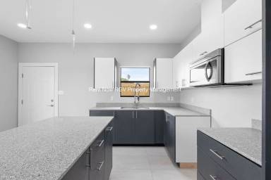 Main picture of 2018 Summerland Ln