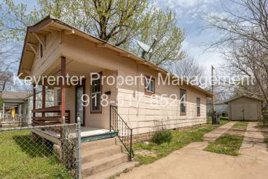 Main picture of 1607 N Lewis Pl
