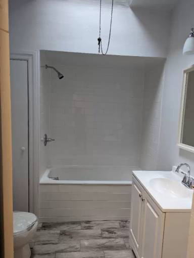 Main picture of 27 S 59th St