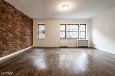 Main picture of 105 Saint Marks Pl