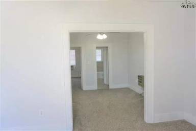 Main picture of 2409 Buchanan St