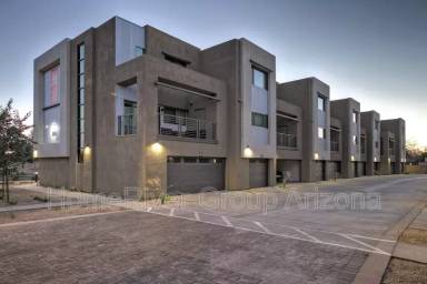 Main picture of 1000 W 5th St Apartments