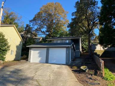 Main picture of 17930 Oatfield Rd