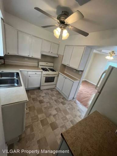 Main picture of 5847 Wallace Rd