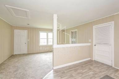 Main picture of 4222 Glenn Hi Rd