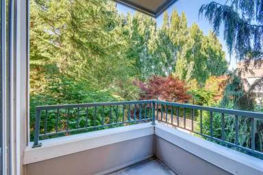 Main picture of 521 7th Ave