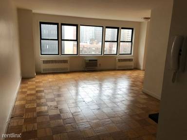 Main picture of 228 E 36th St