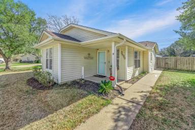 Main picture of 3400 Timberline Ct
