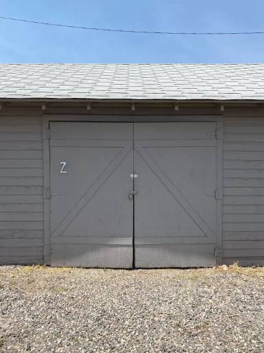 Main picture of 717 Grace Ave