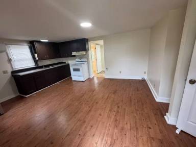 Main picture of 160 Miller St