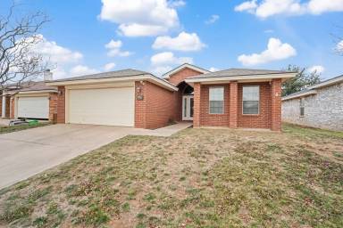 Main picture of 2907 107th St