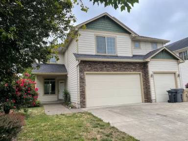 Main picture of 2133 Mayfly St