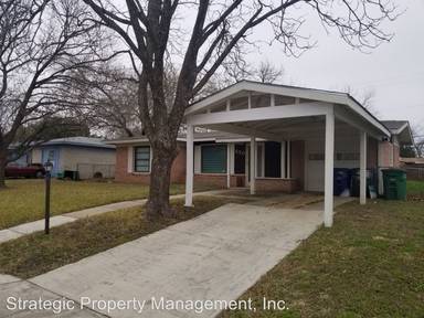 Main picture of 550 Lanark Dr
