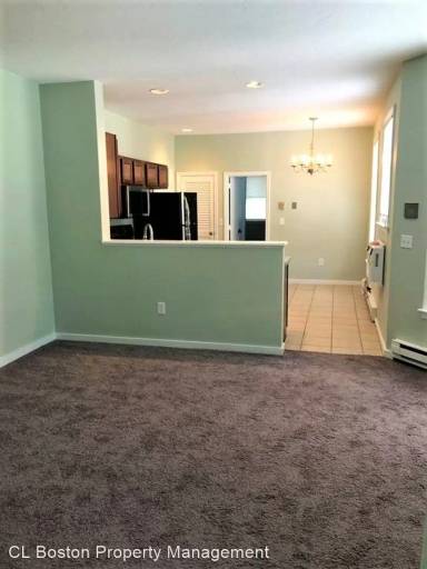 Main picture of 54 Providence St