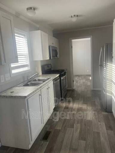Main picture of 418 B St