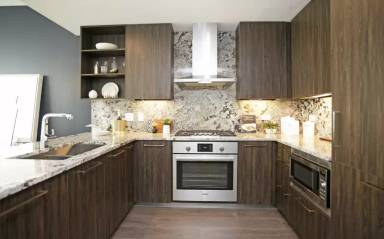 Main picture of 705 N Hudson Ave