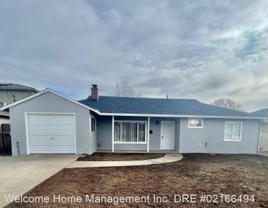 Main picture of 3032 Greenwood Dr