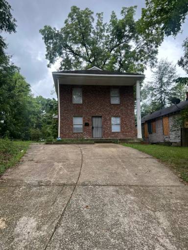 Main picture of 289 Bond Ave