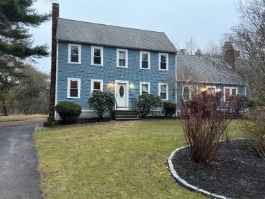 Main picture of 9 Newport Ave