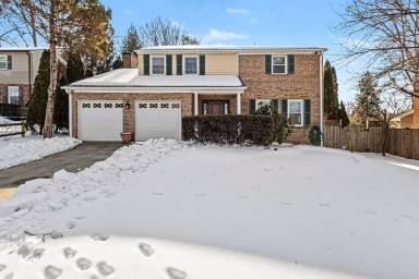 Main picture of 8519 Electric Ave