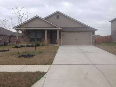 Main picture of 2512 Bargello St