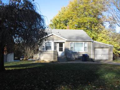 Main picture of 918 Bellevue Blvd N