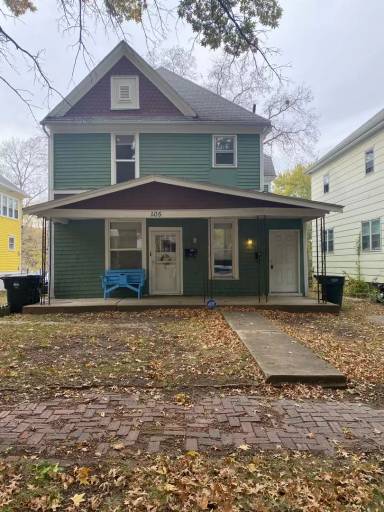 Main picture of 105 SW Buchanan St