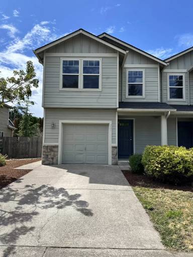 Main picture of 227 Pioneer Dr