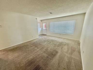 Main picture of 1316 Iris Ave