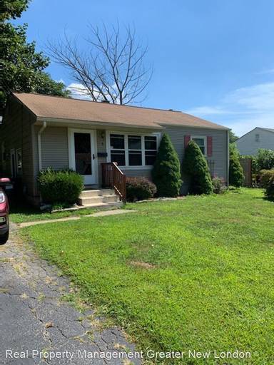 Main picture of 8 Great Plain Rd