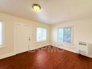 Main picture of 2316 1/2 E 3rd St