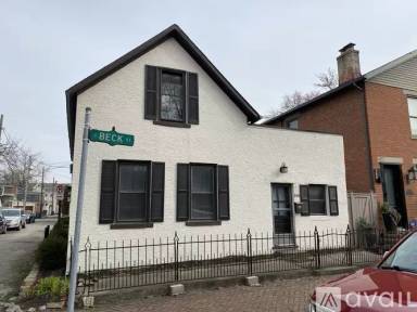 Main picture of 154 E Beck St