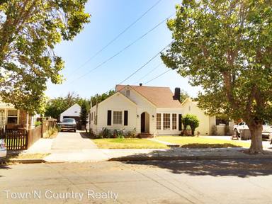Main picture of 215 S San Lorenzo Ave