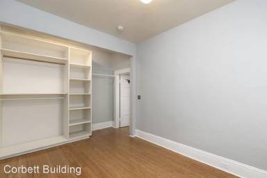 Main picture of LARS01: 3915 S Corbett Avenue