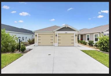 Main picture of 6986 Elaine Ct