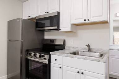 Main picture of 580 Mesa Blvd