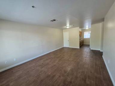 Main picture of 530 S Magnolia Ave