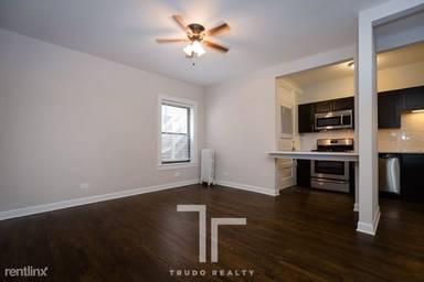Main picture of 1353 W Touhy Ave