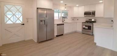 Main picture of 2533 Stephenson Ave