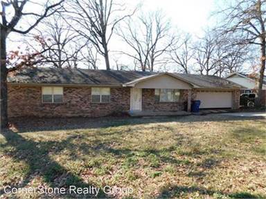 Main picture of 3218 S 42nd St