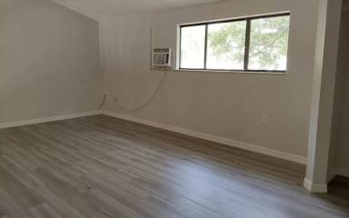 Main picture of 2122 Bradford St