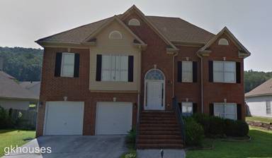 Main picture of 2212 Forest Lakes Ln