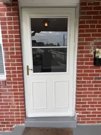 Main picture of 303 Endsleigh Ave